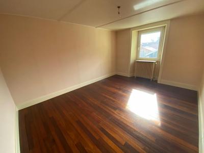 Acheter Appartement 111 m2 Maiche