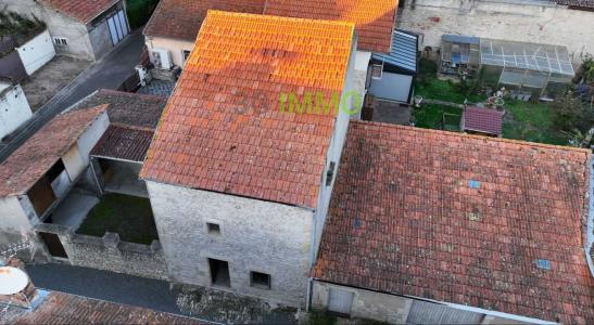 For sale Aigueperse 3 rooms 75 m2 Puy de dome (63260) photo 0