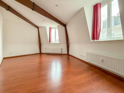 For sale Lille 2 rooms 48 m2 Nord (59000) photo 0