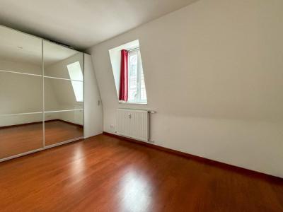 For sale Lille 2 rooms 48 m2 Nord (59000) photo 2