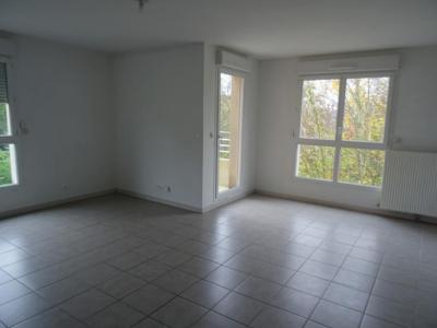 Louer Appartement 80 m2 Avallon