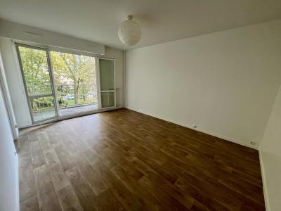 For sale Noisy-le-grand 1 room 27 m2 Seine saint denis (93160) photo 1