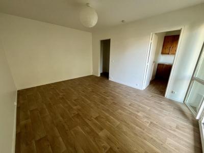 For sale Noisy-le-grand 1 room 27 m2 Seine saint denis (93160) photo 2