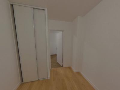 For rent Lyon-7eme-arrondissement 3 rooms 62 m2 Rhone (69007) photo 3