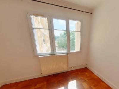 Louer Appartement 56 m2 Lyon-8eme-arrondissement