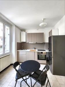 Annonce Location 2 pices Appartement Marseille-16eme-arrondissement 13