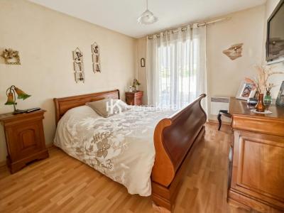 For sale Blanquefort 4 rooms 75 m2 Gironde (33290) photo 2