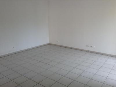 Annonce Location 3 pices Appartement Saint-quentin-de-baron 33