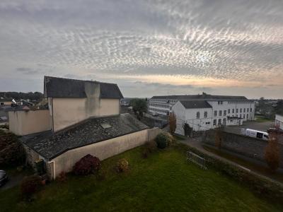 For sale Hennebont 4 rooms 83 m2 Morbihan (56700) photo 0