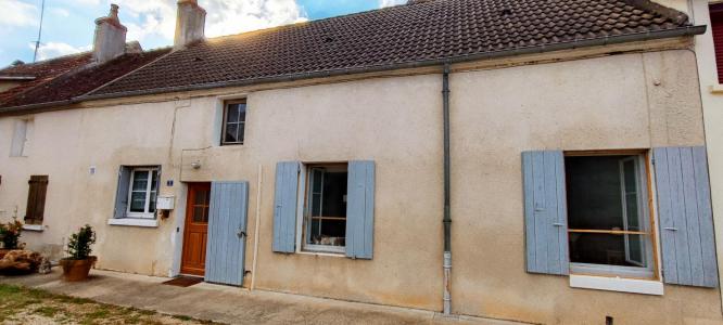 For sale Cosne-cours-sur-loire 5 rooms 109 m2 Nievre (58200) photo 0