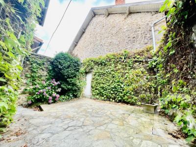 For sale Rochechouart 9 rooms 158 m2 Haute vienne (87600) photo 0