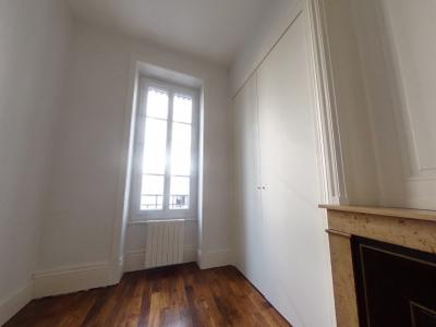 Louer Appartement 45 m2 Lyon-7eme-arrondissement