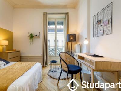 Louer Appartement Lyon-1er-arrondissement 925 euros