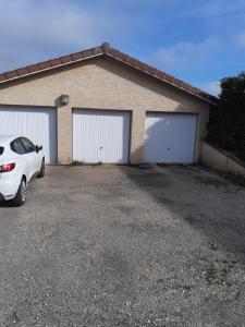 Annonce Location 4 pices Maison Domsure 01