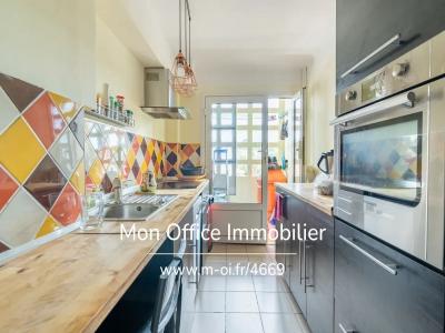 For sale Marseille-13eme-arrondissement 4 rooms 69 m2 Bouches du Rhone (13013) photo 3