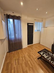 For rent Cachan 1 room 20 m2 Val de Marne (94230) photo 0