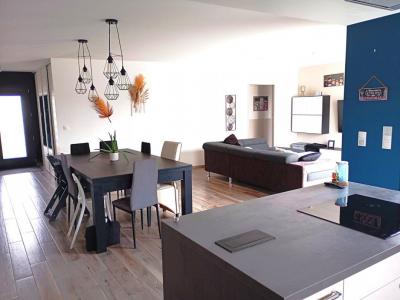 For sale Saint-medard-d'aunis 6 rooms 143 m2 Charente maritime (17220) photo 2