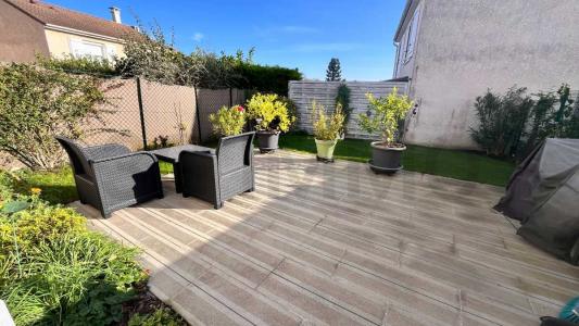 For sale Villabe 4 rooms 74 m2 Essonne (91100) photo 3