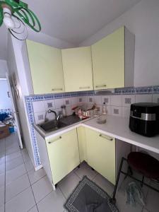 For sale Abymes 5 rooms 97 m2 Guadeloupe (97139) photo 3