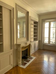 For rent Lyon-1er-arrondissement 3 rooms 90 m2 Rhone (69001) photo 1