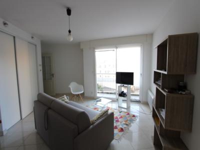 For rent Nantes 1 room 29 m2 Loire atlantique (44000) photo 1