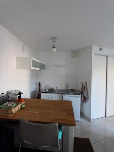 For rent Nantes 1 room 29 m2 Loire atlantique (44000) photo 3