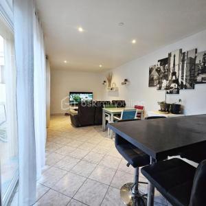 For sale Marseille-15eme-arrondissement 4 rooms 87 m2 Bouches du Rhone (13015) photo 3