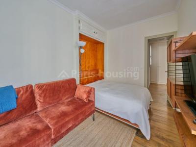 For rent Paris-7eme-arrondissement 3 rooms 48 m2 Paris (75007) photo 3