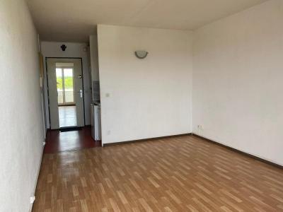 For rent Nimes 1 room 22 m2 Gard (30000) photo 1