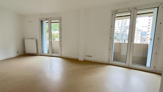 For sale Laval 3 rooms 73 m2 Mayenne (53000) photo 0