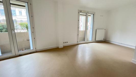 For sale Laval 3 rooms 73 m2 Mayenne (53000) photo 1