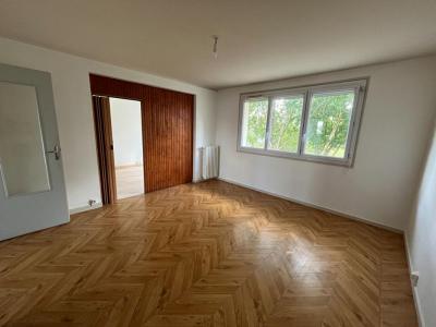 For sale Angers 4 rooms 72 m2 Maine et loire (49000) photo 1