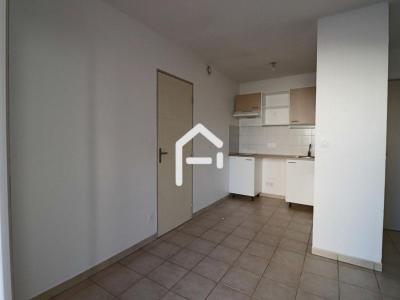 For sale Miramas 2 rooms 34 m2 Bouches du Rhone (13140) photo 2