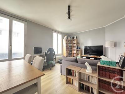 For sale Fontenay-sous-bois 2 rooms 44 m2 Val de Marne (94120) photo 0