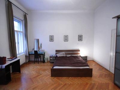 For rent Paris-17eme-arrondissement 3 rooms 83 m2 Paris (75017) photo 0