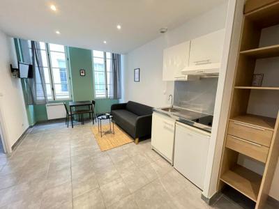 For rent Marseille-2eme-arrondissement 2 rooms 31 m2 Bouches du Rhone (13002) photo 0