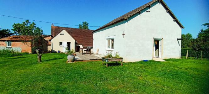 For sale Chaillac 4 rooms 100 m2 Indre (36310) photo 0