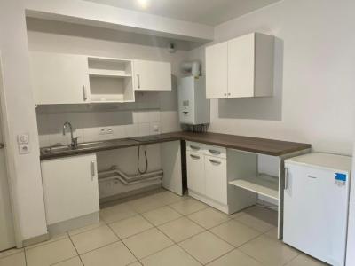 Louer Appartement 60 m2 Nimes