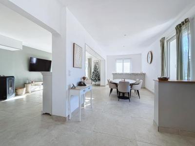 For sale Sorgues 5 rooms 135 m2 Vaucluse (84700) photo 4