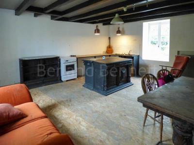 For sale Chef-boutonne 9 rooms 219 m2 Deux sevres (79110) photo 2