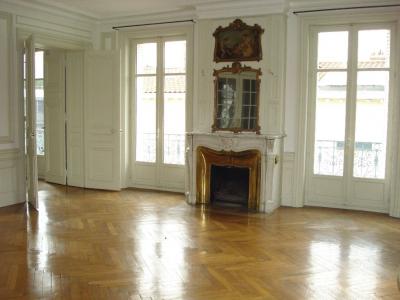 For rent Lyon-2eme-arrondissement 7 rooms 220 m2 Rhone (69002) photo 1