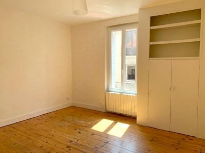 For rent Clermont-ferrand 2 rooms 44 m2 Puy de dome (63000) photo 2