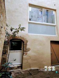 For rent Isle-sur-la-sorgue 2 rooms 40 m2 Vaucluse (84800) photo 0