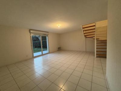 For rent Toulouse 4 rooms 96 m2 Haute garonne (31200) photo 1