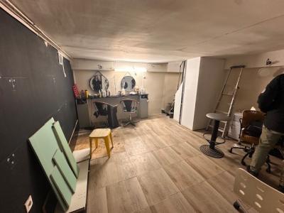 Acheter Local commercial Paris-18eme-arrondissement 380000 euros