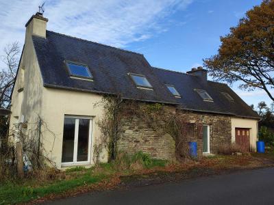 For sale Carhaix-plouguer 5 rooms 103 m2 Finistere (29270) photo 0