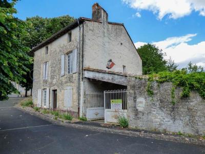 For sale Celles-sur-belle 9 rooms 170 m2 Deux sevres (79370) photo 1