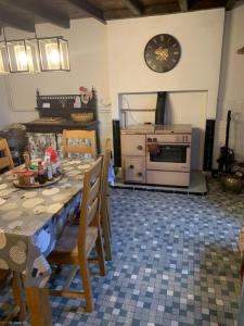 For sale Brioux-sur-boutonne 4 rooms 95 m2 Deux sevres (79170) photo 3