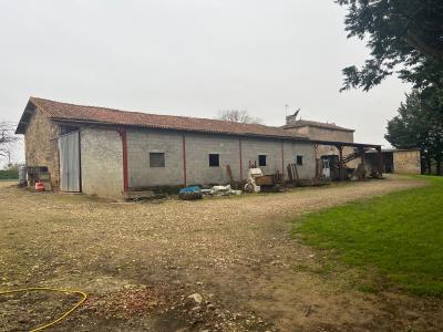 For sale Pleuville 4 rooms 125 m2 Charente (16490) photo 2