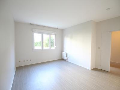 For rent Lyon-8eme-arrondissement 1 room 36 m2 Rhone (69008) photo 1